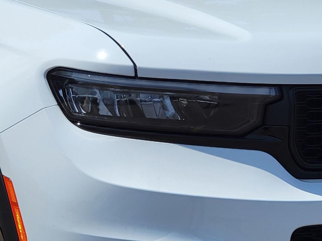 new 2025 Jeep Grand Cherokee L car, priced at $52,990