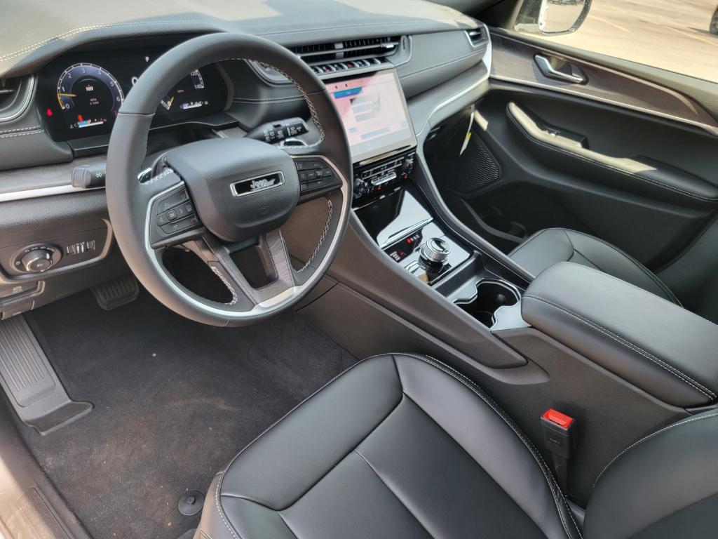 new 2025 Jeep Grand Cherokee L car, priced at $52,990
