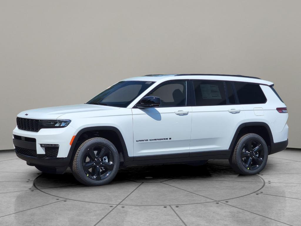new 2025 Jeep Grand Cherokee L car, priced at $52,990