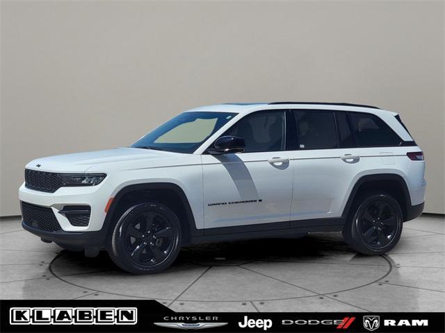 used 2022 Jeep Grand Cherokee car, priced at $33,088