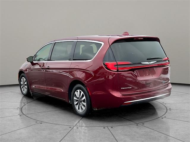 used 2022 Chrysler Pacifica Hybrid car, priced at $32,355