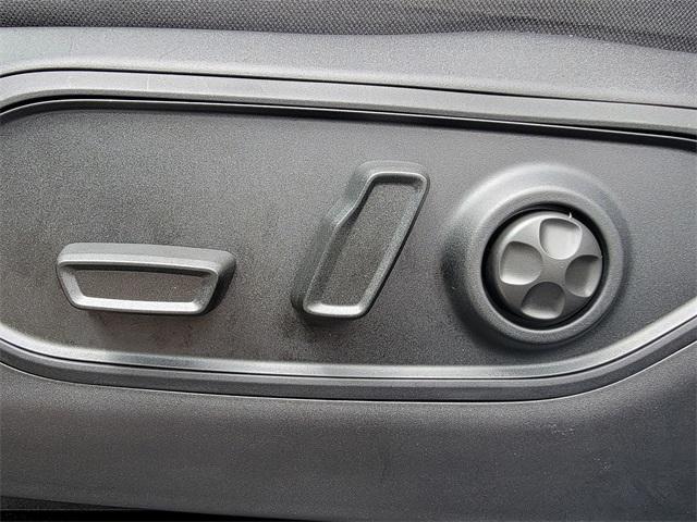 used 2025 Jeep Grand Cherokee car, priced at $44,528