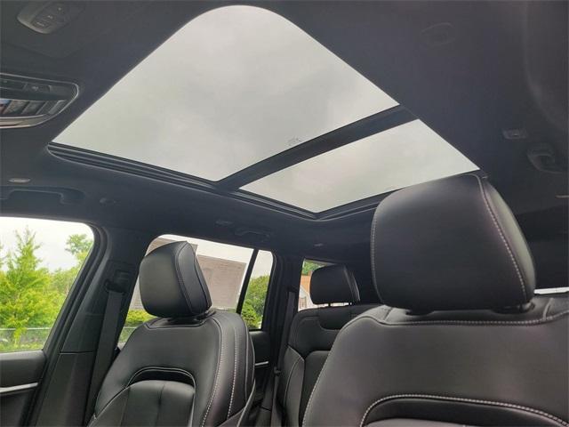 used 2025 Jeep Grand Cherokee car, priced at $44,528