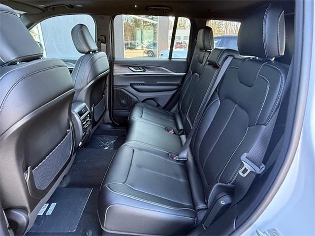 new 2025 Jeep Grand Cherokee car, priced at $44,996
