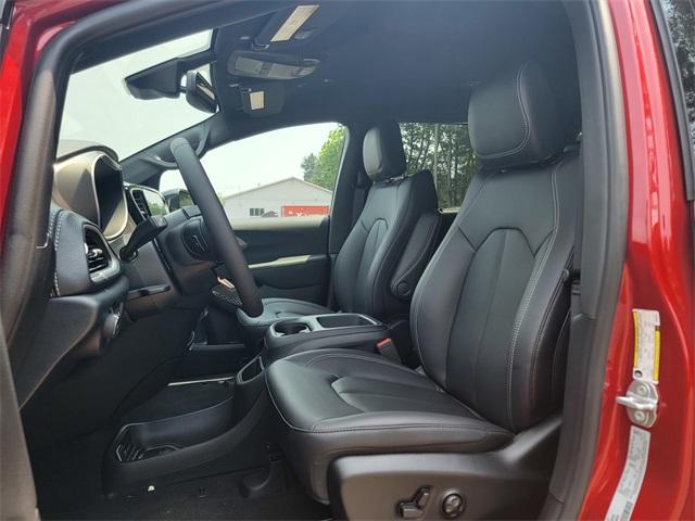 new 2025 Chrysler Pacifica car, priced at $48,145
