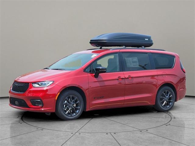 new 2025 Chrysler Pacifica car, priced at $48,145