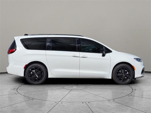 new 2026 Chrysler Pacifica car, priced at $49,005