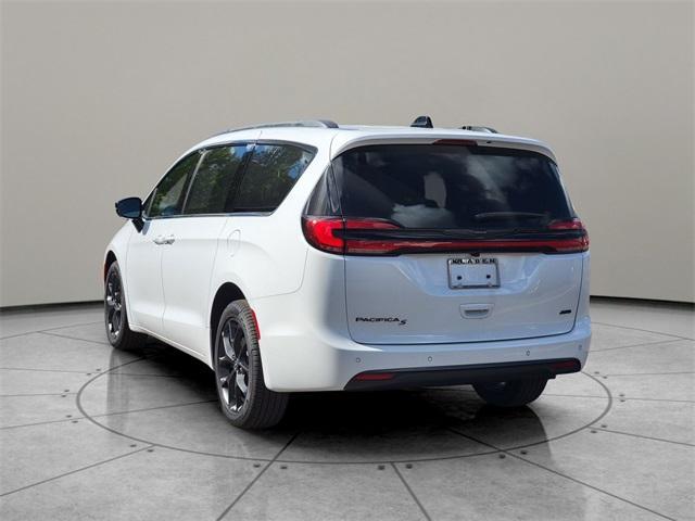 new 2026 Chrysler Pacifica car, priced at $49,005