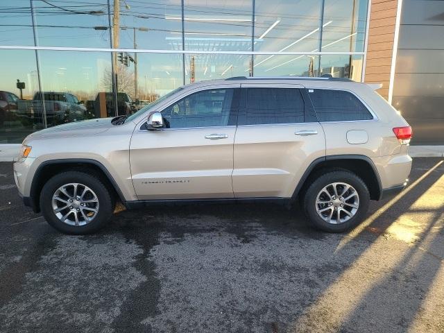 used 2015 Jeep Grand Cherokee car, priced at $17,876