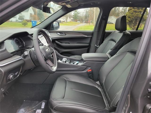 new 2025 Jeep Grand Cherokee car, priced at $44,935