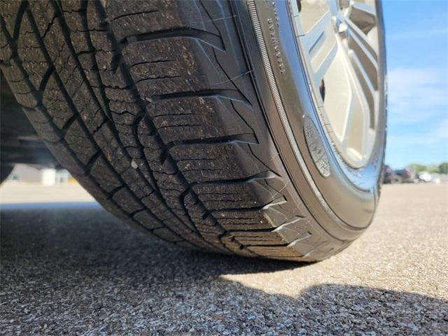 used 2018 Cadillac XT5 car, priced at $20,088