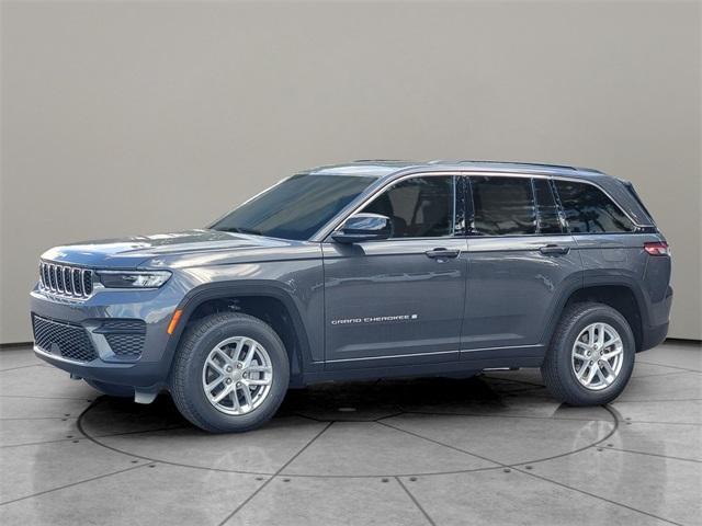 new 2025 Jeep Grand Cherokee car, priced at $40,817