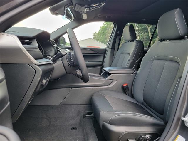 new 2025 Jeep Grand Cherokee car, priced at $40,817