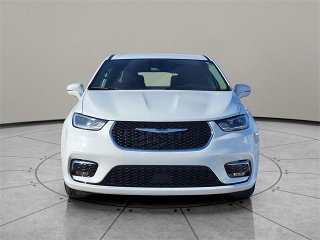 used 2022 Chrysler Pacifica Hybrid car, priced at $29,888