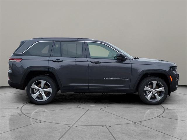 new 2025 Jeep Grand Cherokee car, priced at $48,935