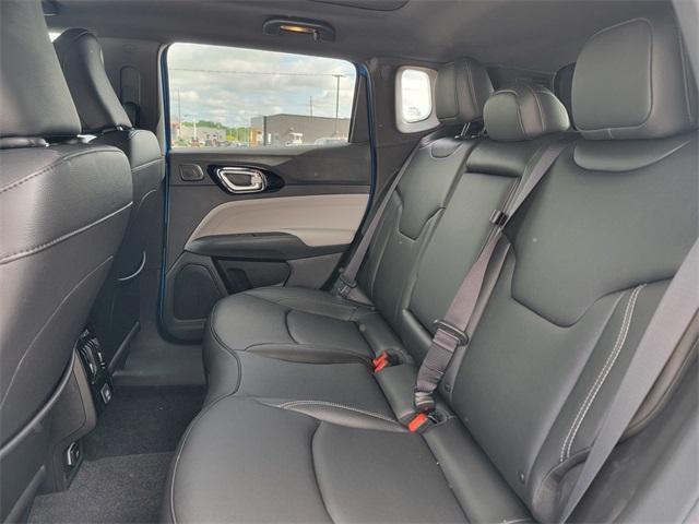 new 2025 Jeep Compass car, priced at $33,467