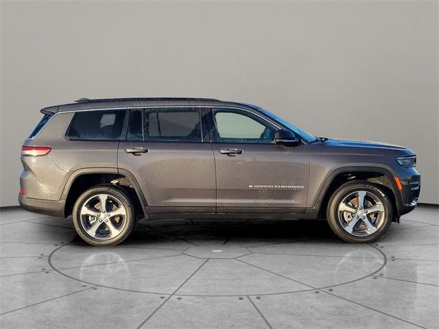 new 2024 Jeep Grand Cherokee L car, priced at $49,035