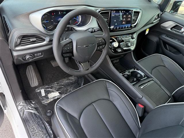 new 2025 Chrysler Pacifica Hybrid car, priced at $56,515
