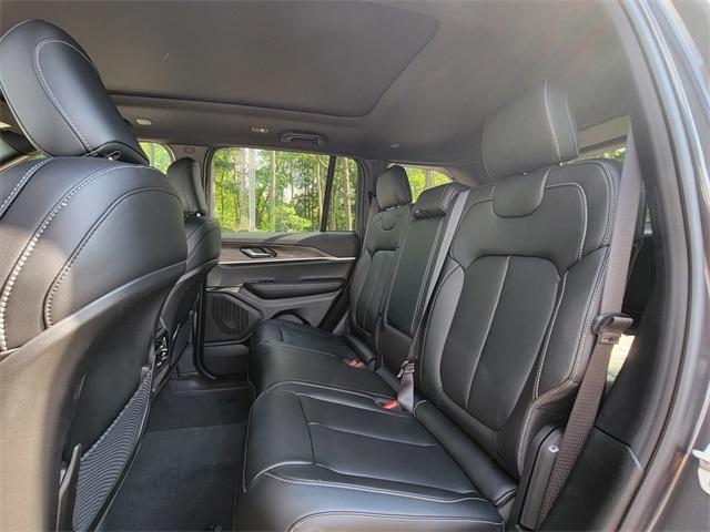 new 2025 Jeep Grand Cherokee car, priced at $45,505