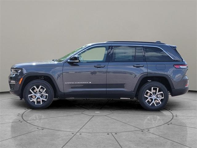 new 2025 Jeep Grand Cherokee car, priced at $45,505