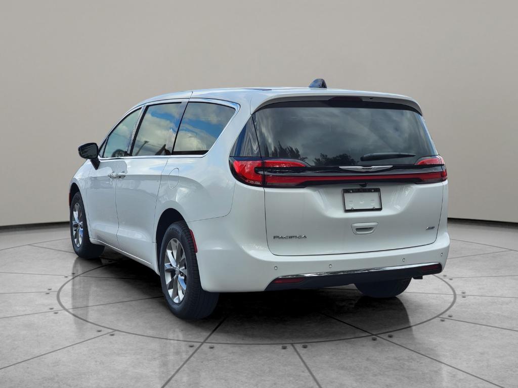 new 2026 Chrysler Pacifica car, priced at $45,165