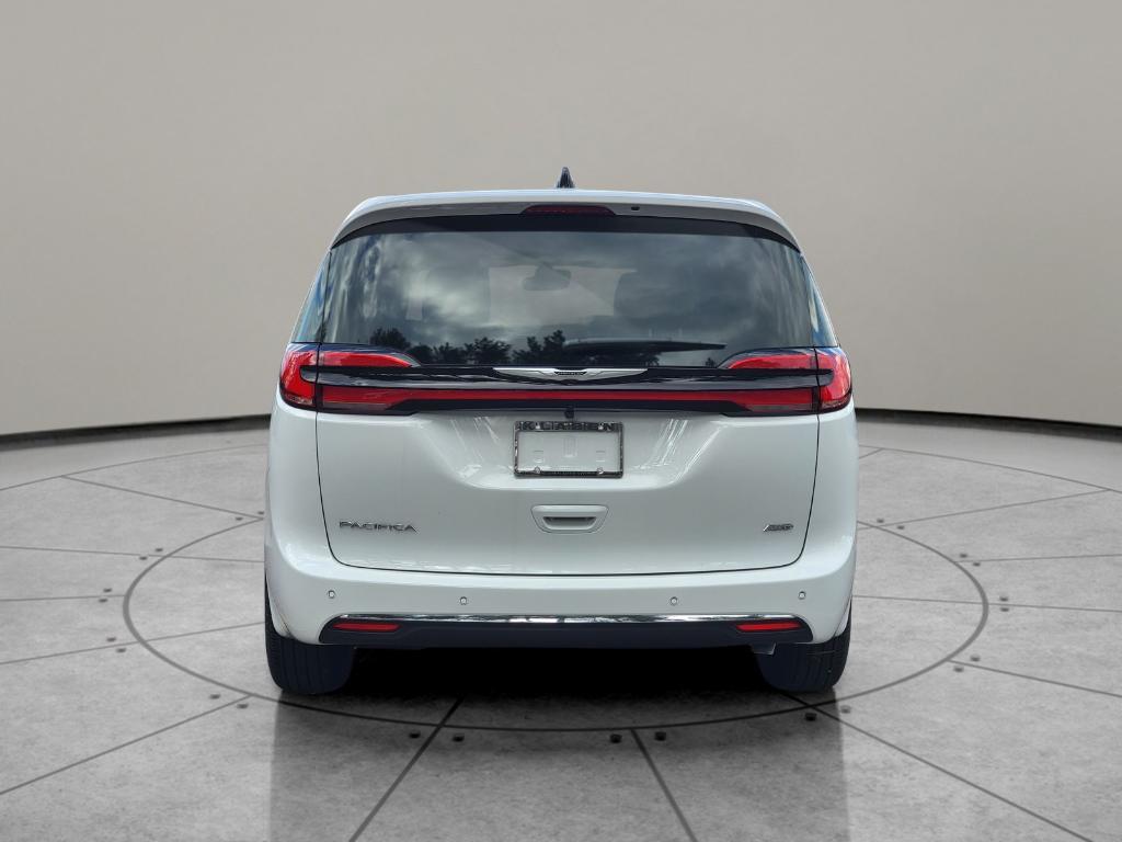 new 2026 Chrysler Pacifica car, priced at $45,165