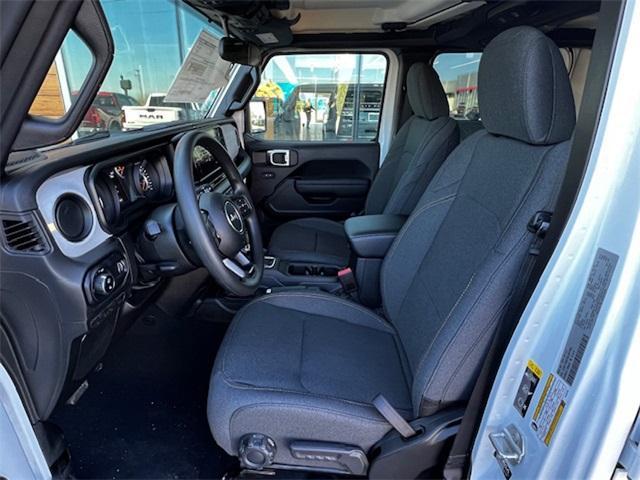 new 2025 Jeep Gladiator car, priced at $40,355