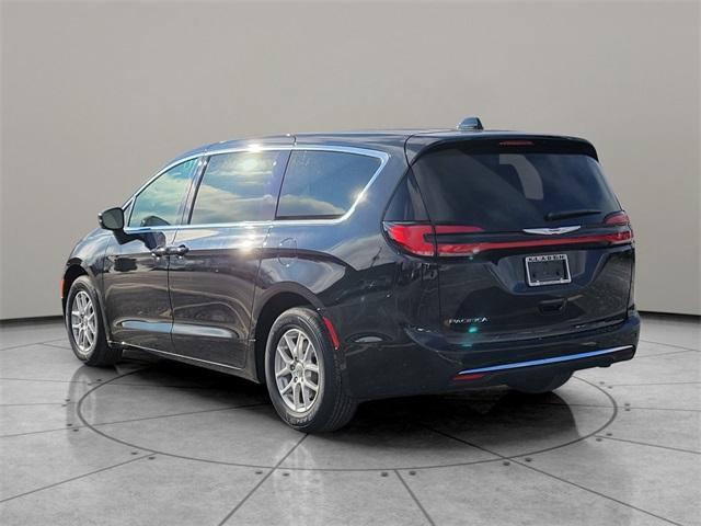 new 2025 Chrysler Pacifica car, priced at $43,820