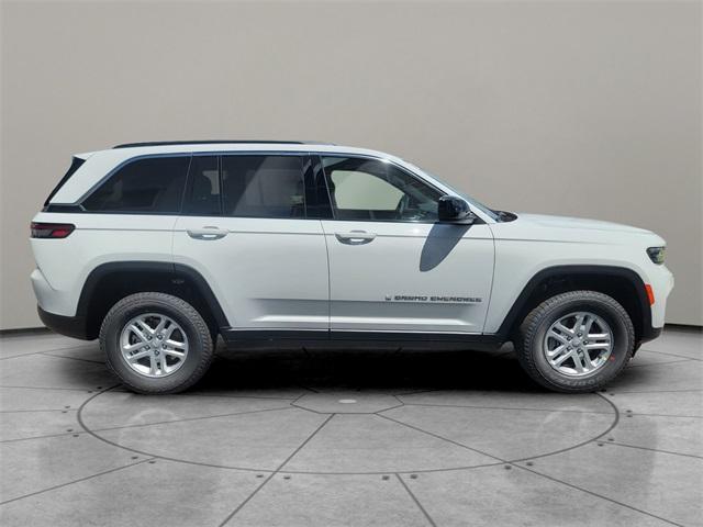 new 2024 Jeep Grand Cherokee car, priced at $39,625