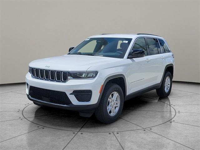 new 2024 Jeep Grand Cherokee car, priced at $39,625