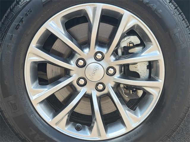 used 2021 Jeep Cherokee car, priced at $23,488