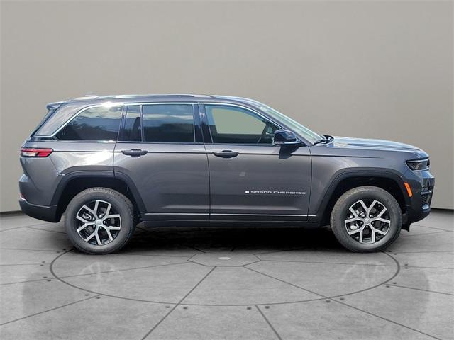 new 2024 Jeep Grand Cherokee car, priced at $41,795