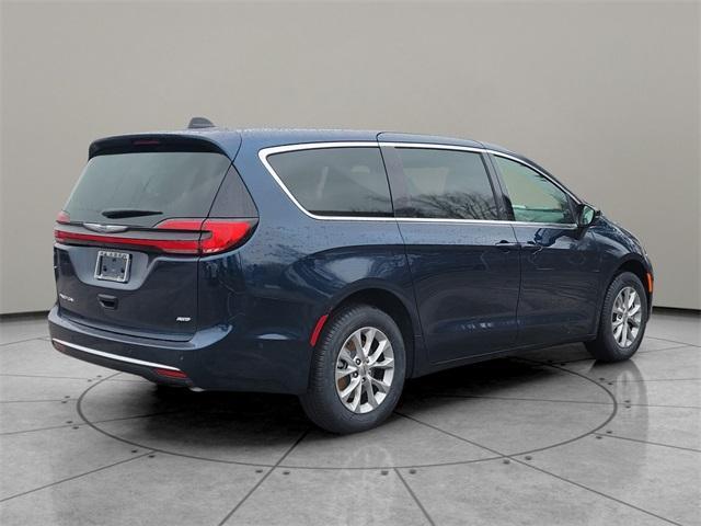 new 2025 Chrysler Pacifica car, priced at $47,310