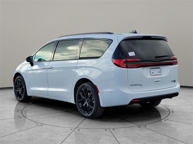 new 2025 Chrysler Pacifica car, priced at $51,540