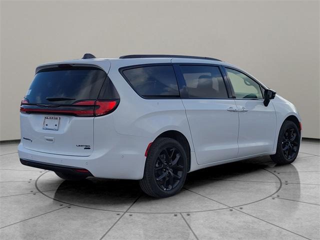 new 2025 Chrysler Pacifica car, priced at $51,540