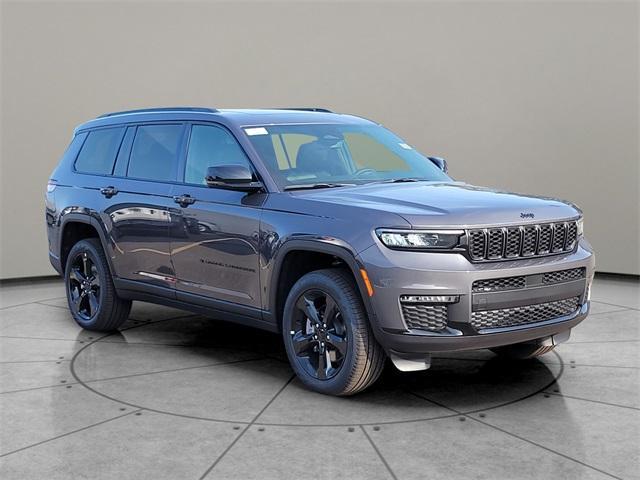 new 2024 Jeep Grand Cherokee L car, priced at $45,295