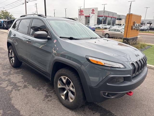 used 2015 Jeep Cherokee car, priced at $15,988