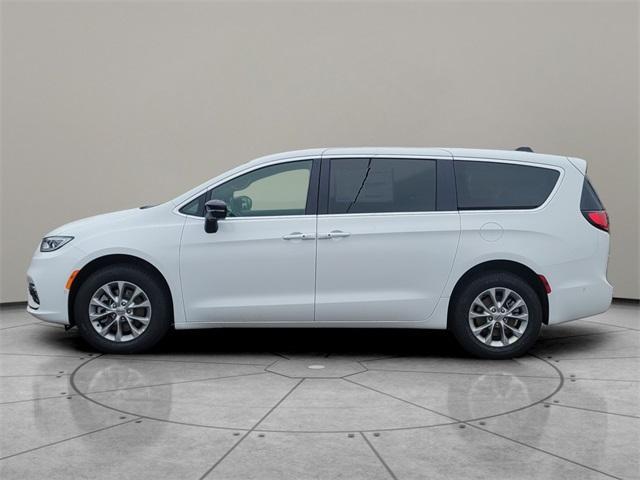 new 2025 Chrysler Pacifica car, priced at $46,815