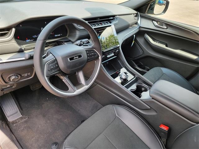 new 2025 Jeep Grand Cherokee L car, priced at $45,230