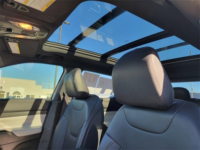 used 2023 Jeep Compass car, priced at $25,888