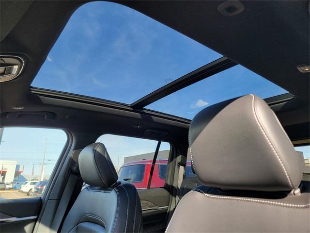 new 2025 Jeep Grand Cherokee car, priced at $40,435