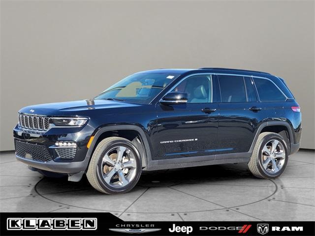 new 2025 Jeep Grand Cherokee car, priced at $40,435