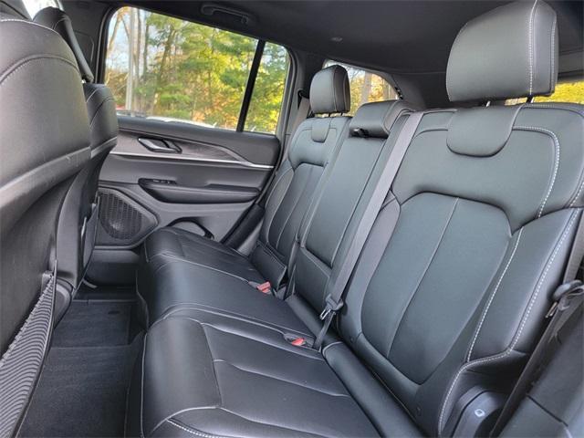 new 2025 Jeep Grand Cherokee car, priced at $40,435