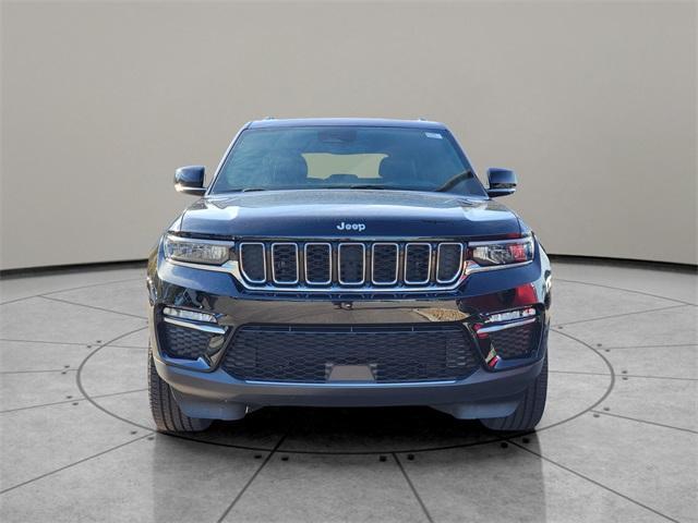 new 2025 Jeep Grand Cherokee car, priced at $40,435