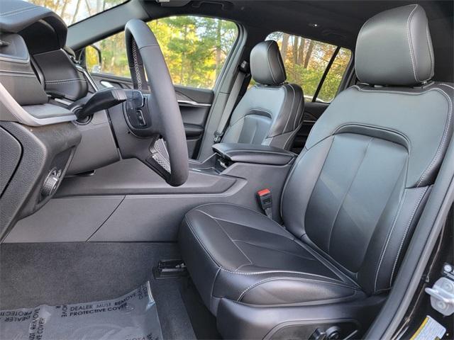 new 2025 Jeep Grand Cherokee car, priced at $40,435