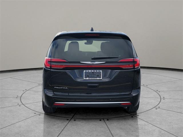 new 2025 Chrysler Pacifica car, priced at $40,645