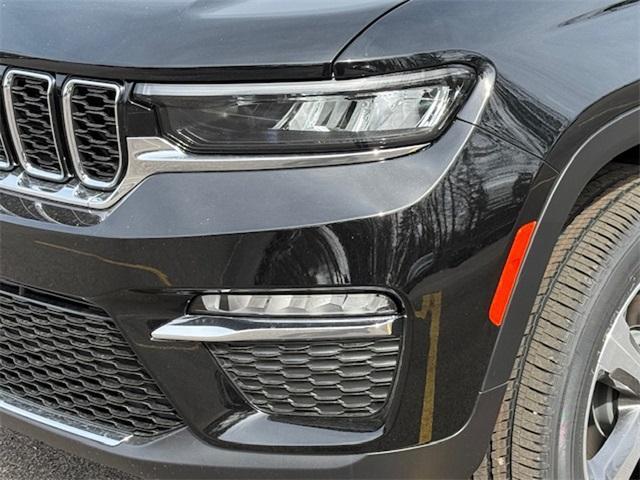 new 2025 Jeep Grand Cherokee car, priced at $49,635