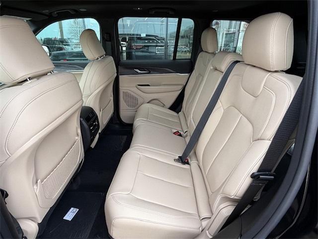new 2025 Jeep Grand Cherokee car, priced at $49,635