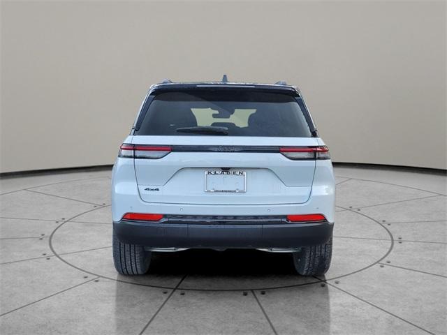 new 2025 Jeep Grand Cherokee car, priced at $50,390