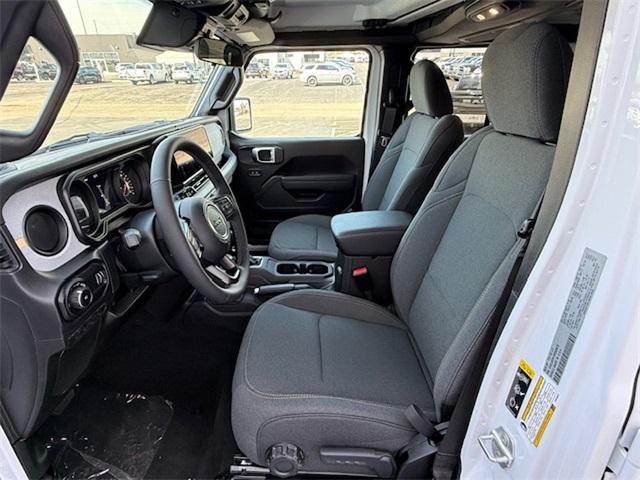 new 2025 Jeep Wrangler car, priced at $46,394